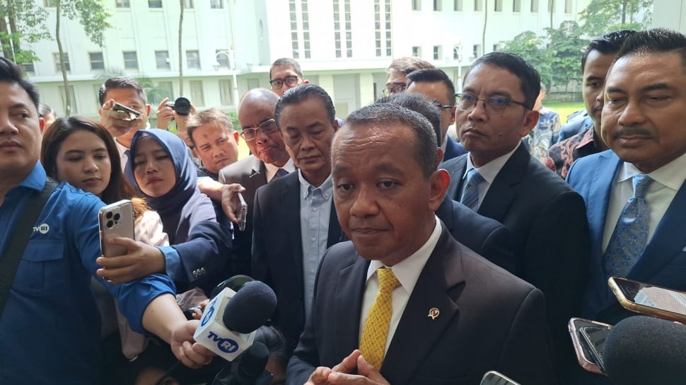 Menteri ESDM Bahlil Lahadalia Tandatangani MoU Ekspor Listrik Bersih ke Singapura