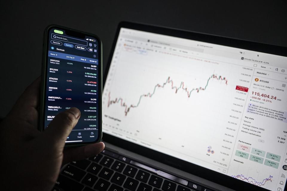 Kinerja Keuangan COIN: Saham Melesat 700% Pasca IPO! Kinerja Keuangan COIN: Saham Melesat 700% Pasca IPO!